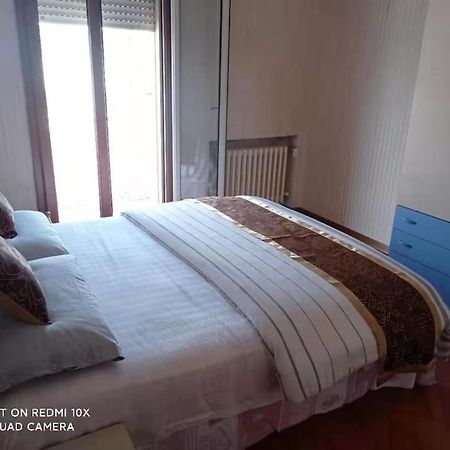Cozy Room With Queen Bed 温馨双人大房间 Местре Екстер'єр фото